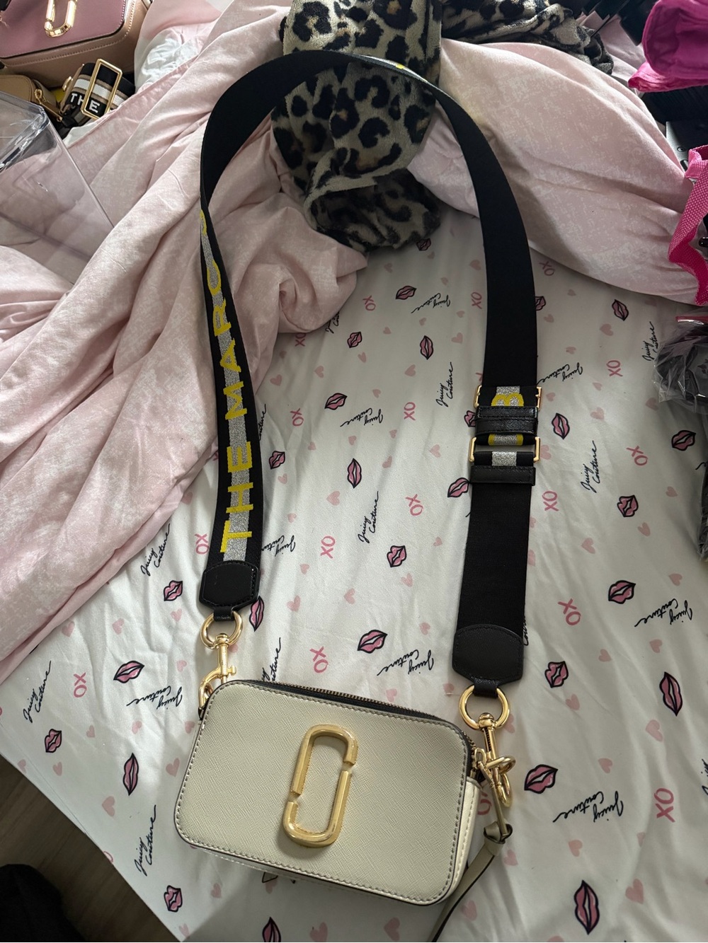 Marc Jacobs Cream Leather Snapshot Crossbody with Black Logo Strap